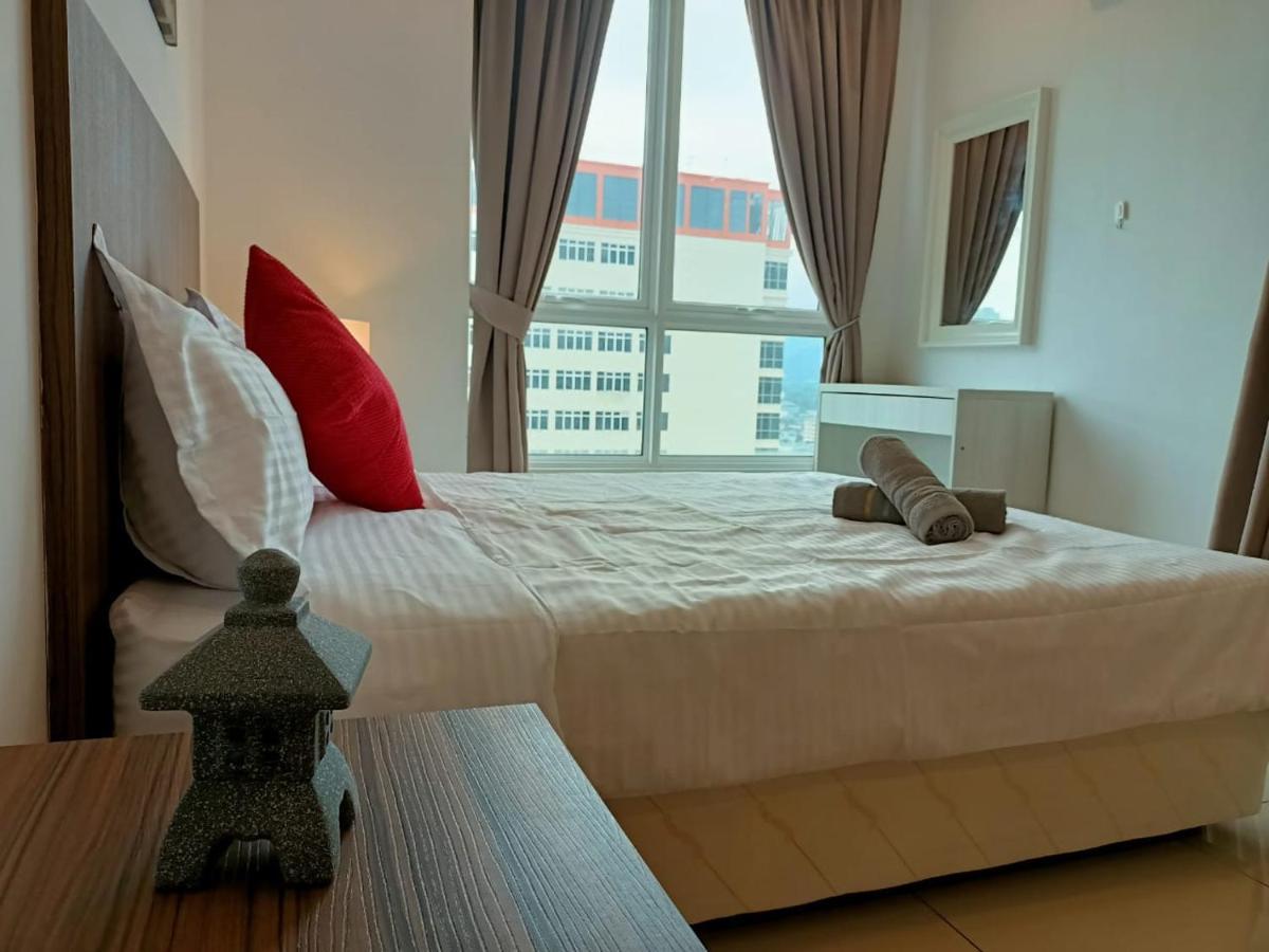 Family Suites At Mansion One By Maj George Town  Kültér fotó