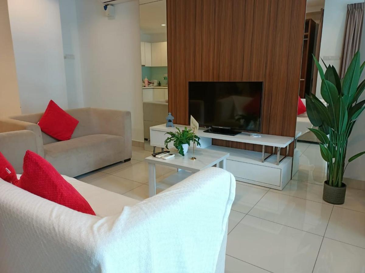 Family Suites At Mansion One By Maj George Town  Kültér fotó