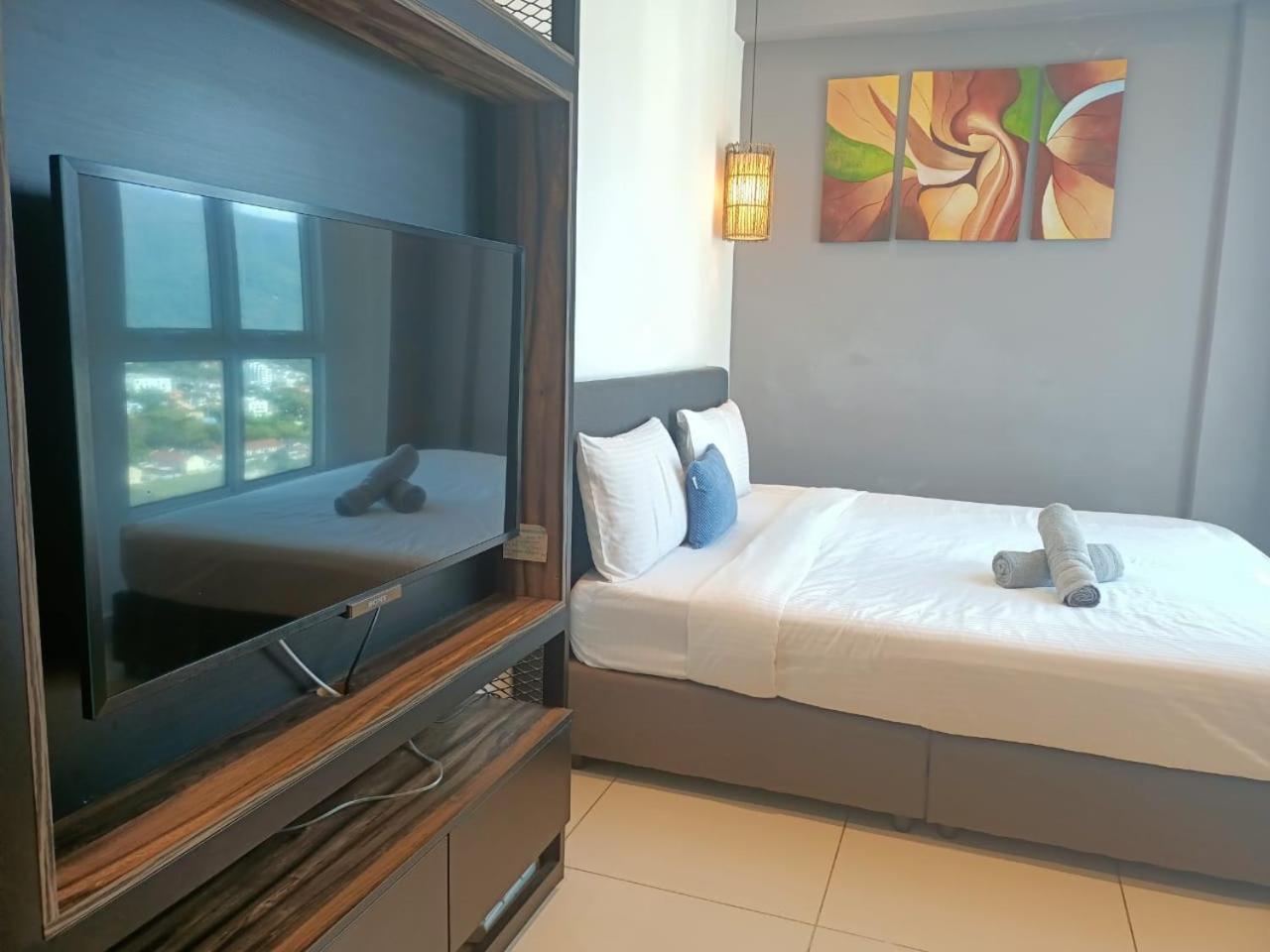 Family Suites At Mansion One By Maj George Town  Kültér fotó