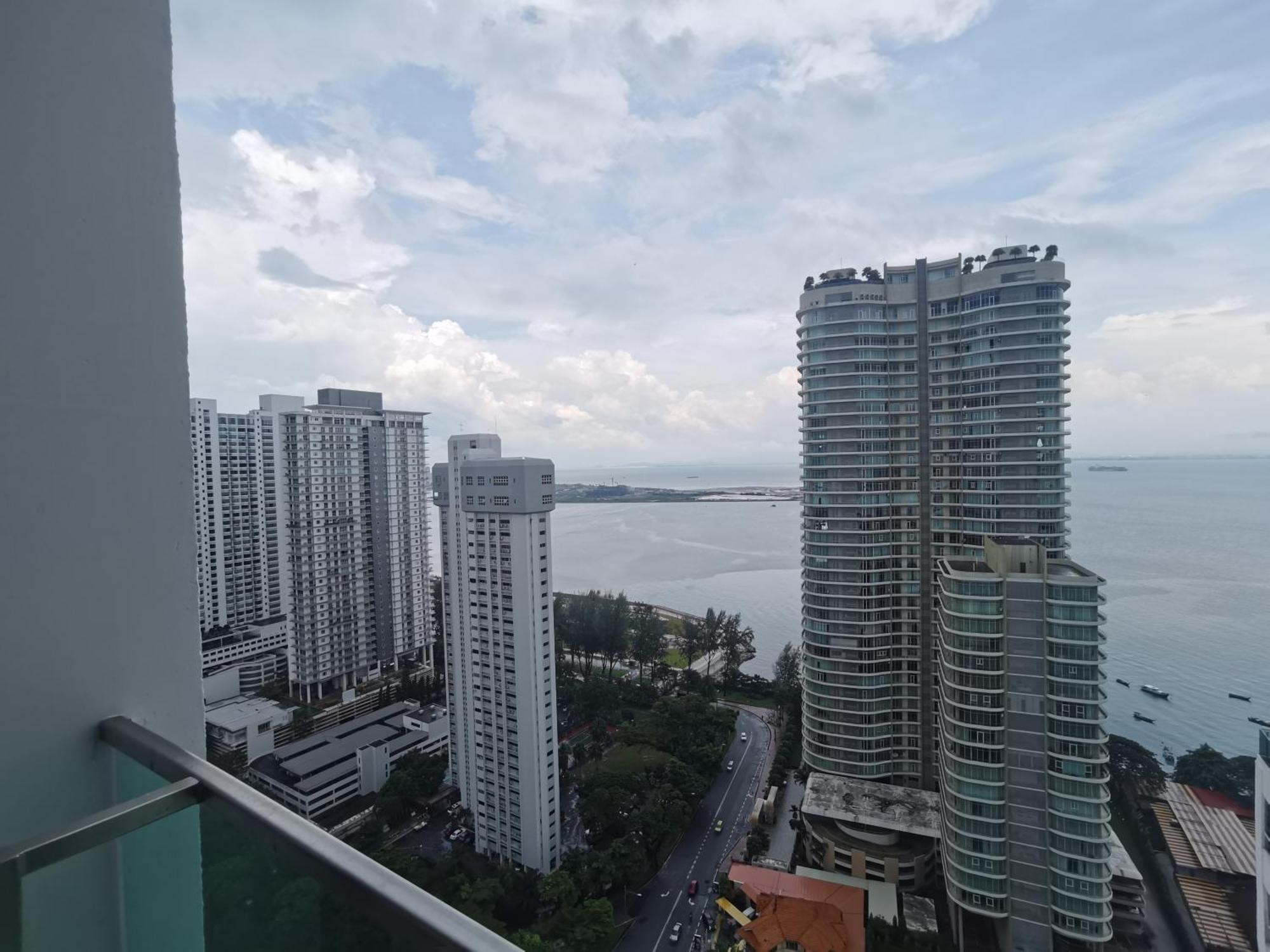 Family Suites At Mansion One By Maj George Town  Kültér fotó
