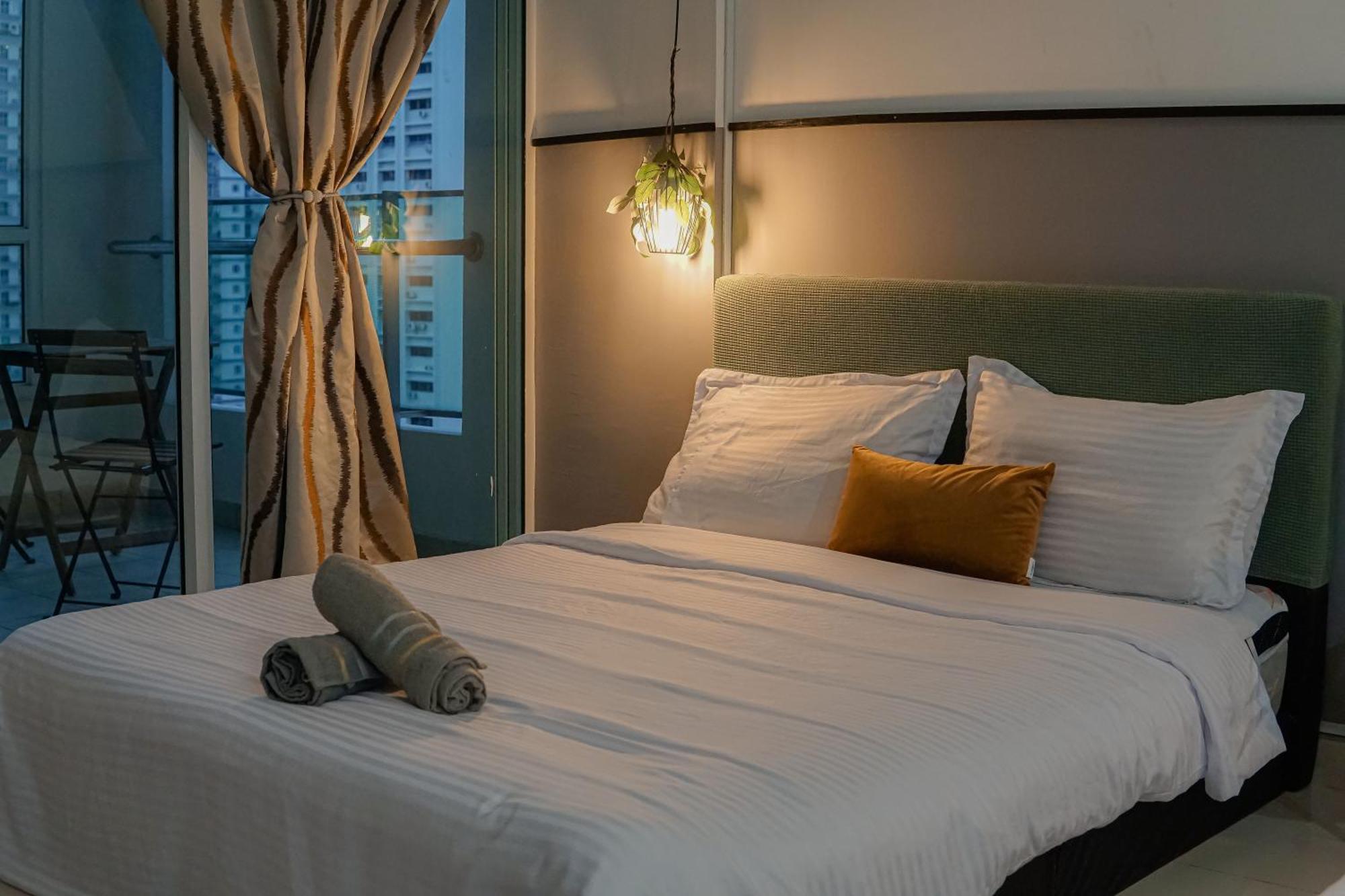 Family Suites At Mansion One By Maj George Town  Kültér fotó