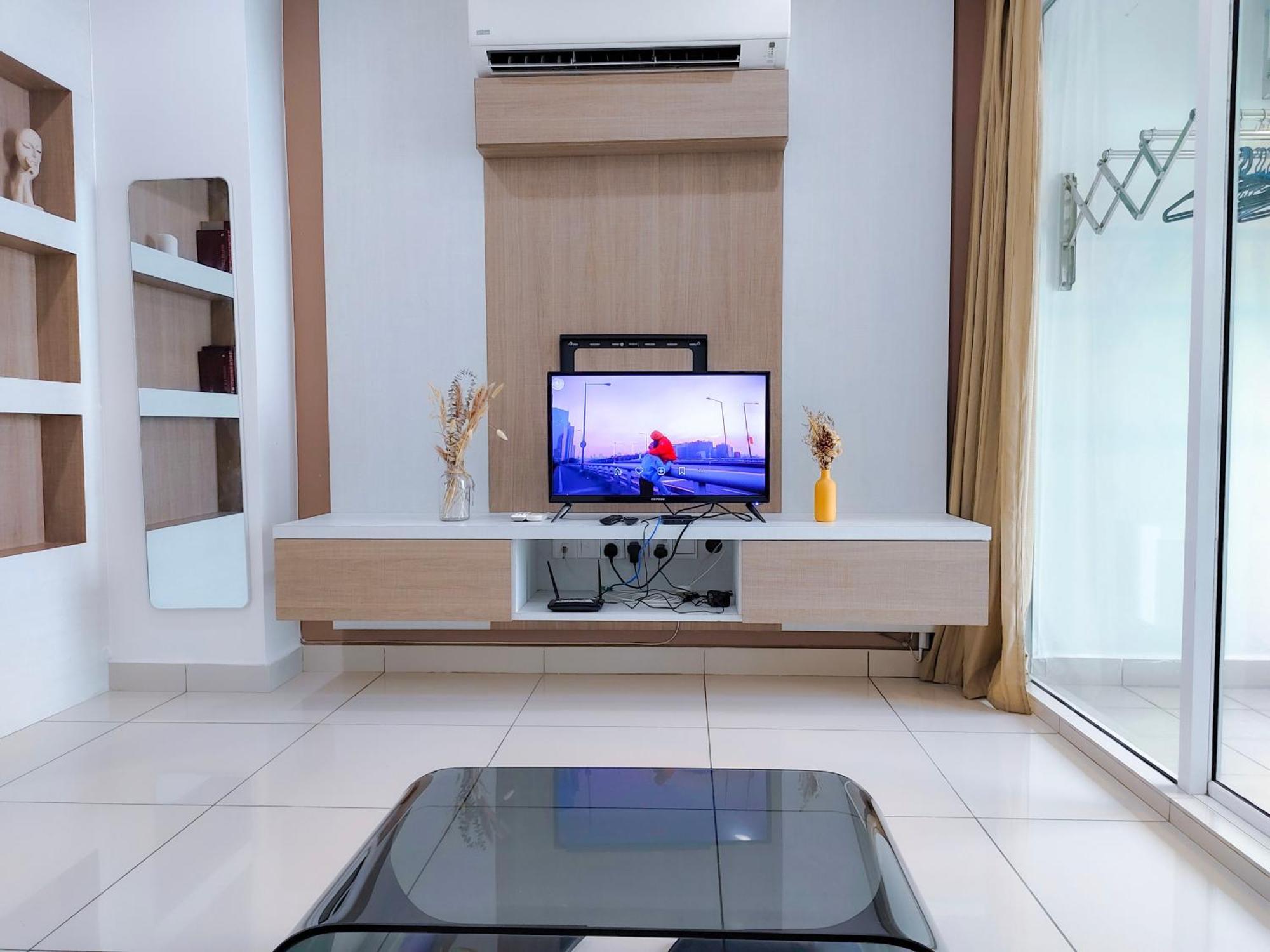Family Suites At Mansion One By Maj George Town  Kültér fotó